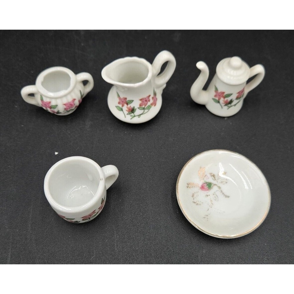 Vtg Japan Miniature Mini Porcelain Dollhouse Plate Pitcher